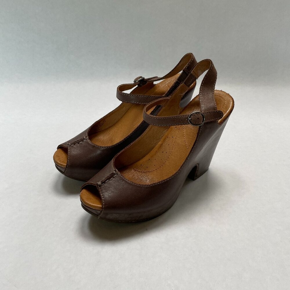 Naya Maeve Ox. Brown Leather Platform Heel Sandal | Brown | Size 6.5